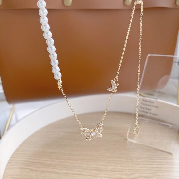 NEW 14K Gold Plated Diamond Butterfly Necklace b - Picture 7 of 7